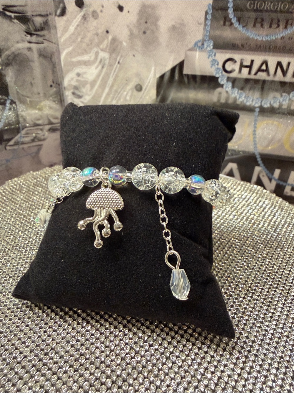 Clear glass Crystal Bead Bracelet with Silver Jellyfish Charm. 🆕